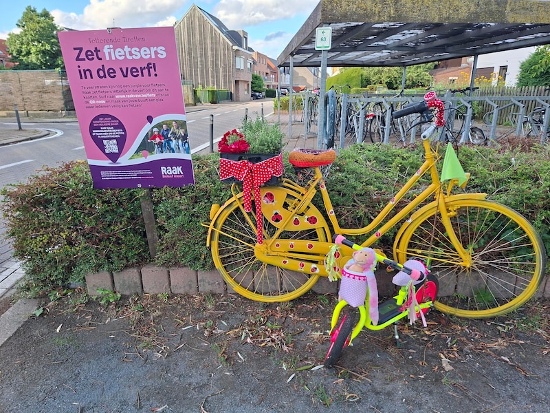“Aandacht vragen voor veilige schoolomgeving en hoffelijk verkeer”: Tetterende Tiretten zetten fietsers in de verf