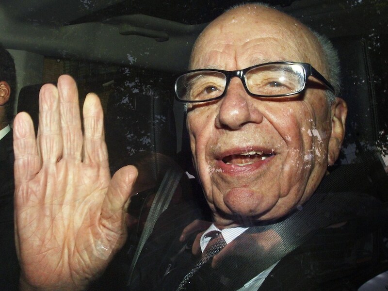 De excuses van Murdoch verschijnen morgen in de Britse pers.
