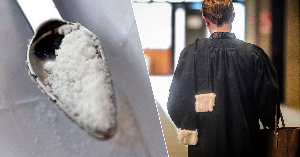 Twintig maanden cel gevraagd voor drugsverkoop vanuit woning van gekende dealer: “Beklaagde zette ha