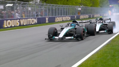 Kimi Antonelli komt met schrik vrij, Max Verstappen haalt Lewis Hamilton in