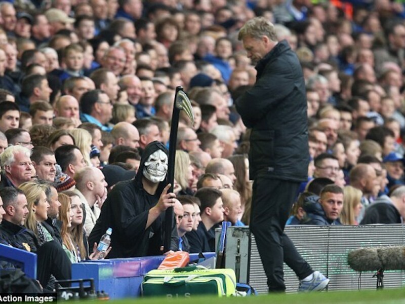 Als het van 'Pietje de Dood' afhangt zijn de uren van David Moyes bij Man U geteld.