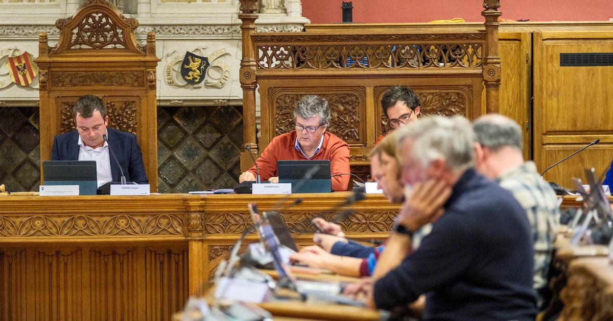 Personenbelasting omlaag, maar tientallen andere heffingen stijgen: dit staat dinsdag op de agenda v