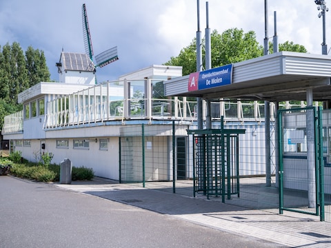 Openluchtzwembad De Molen op Linkeroever