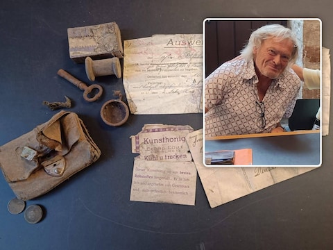 De documenten en de spullen die gevonden werden in een huis in Wevelgem zijn geschonken aan het IFFM in Ieper. , Inzet: Mattie Beyens die het verhaal achter de naam op een van de brieven achterhaalde. 