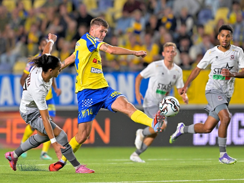 STVV-middenvelder Ryan Merlen vindt rust langs het water: “Waar anderen yoga doen, ga ik vissen”  