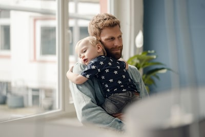 Buiten coronaperiode werd nooit meer ouderschapsverlof opgenomen als nu