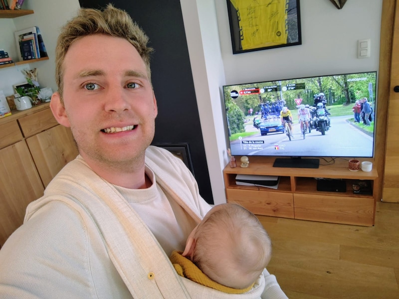 “Mijn zoon van 7 maanden brengt me misschien wel geluk”: Gouden Klassiekers-winnaar Brent Convens wil komende weken op elan verdergaan
