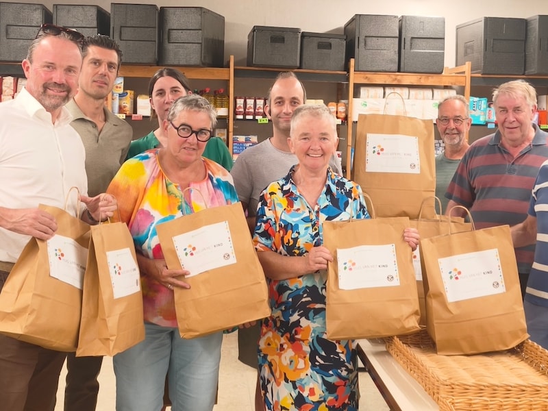 Kiwanis Tielt schenkt 1.000 euro voor pampers aan Huis van het Kind Pittem