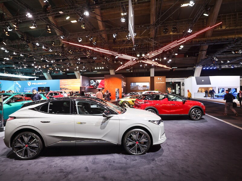 Ga je voor een nieuwe wagen tijdens het Autosalon? Zo betaal je niet te veel voor je verzekering