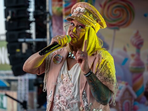 Jettie Pallettie brengt extra sfeer bij de kermis in Kortemark
