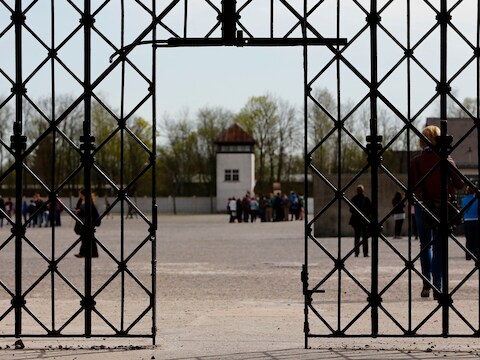 Toegang tot het concentratiekamp Dachau, nabij München. 