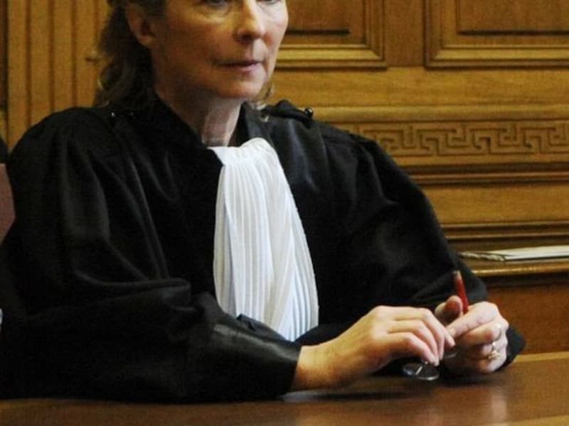 Rechter Christine Schurmans.