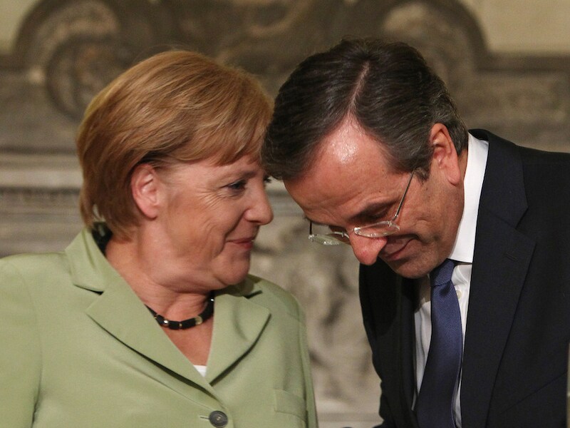 Angela Merkel is vandaag in Athene waar ze een onderhoud heeft met de Griekse premier Samaras.