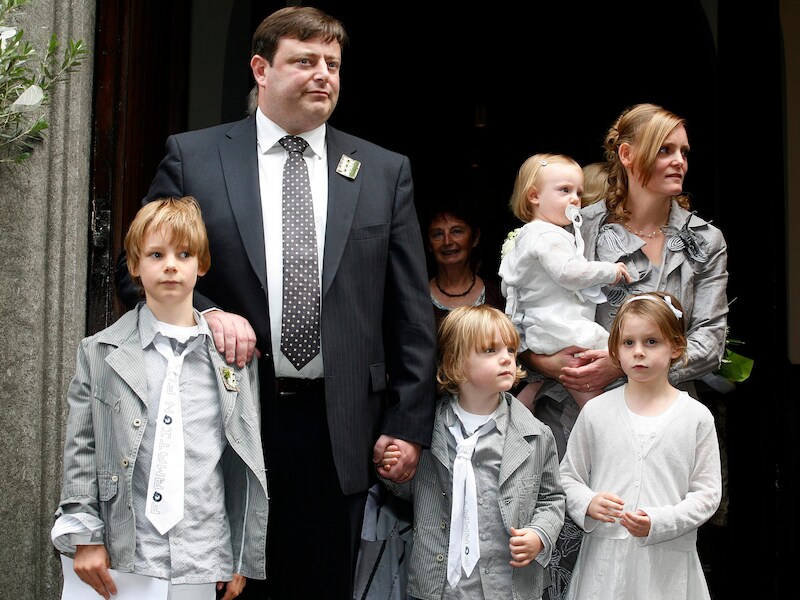 Bart De Wever met vrouw en kinderen tijdens zijn huwelijk vorig jaar.