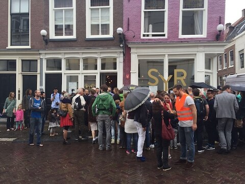 Drukte bij de opening