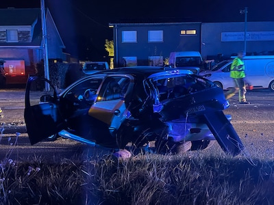 Koppel gewond na botsing tussen auto en bestelwagen in Roeselare