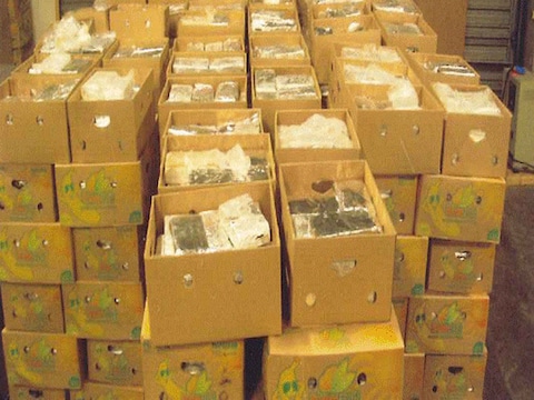 De federale politie gaf deze foto van de in beslag genomen cocaïne vrij.