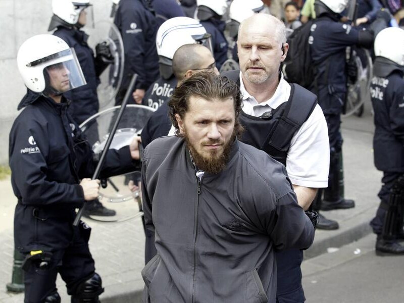 Jean-Louis Denis werd in juni 2012 opgepakt toen hij demonstreerde aan het politiecommissariaat in Molenbeek. (Archieffoto)
