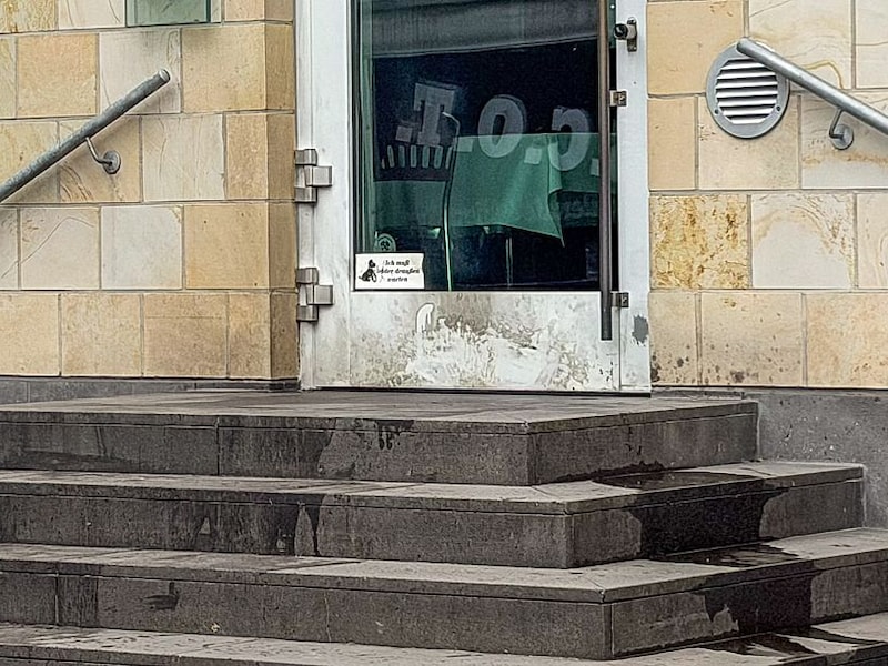 De Duitse politie heeft iemand gearresteerd voor poging tot brandstichting bij een synagoge in de Duitse plaats Wuppertal. (17/09/26) 
