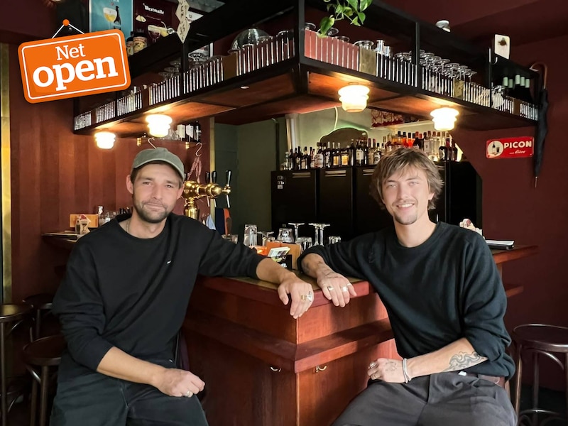 Sam Mengé en Tijl Revis openen bruine kroeg De Woestijn in de Sint-Lievenspoortstraat.