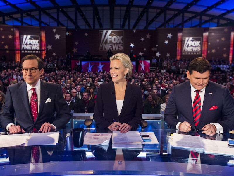 Van links naar rechts: Fox News-moderatoren Chris Wallace, Megyn Kelly and Bret Baier.
