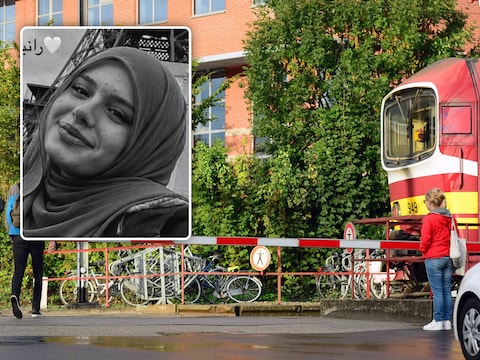 De 19-jarige Rania Ammar Abdul Hussein (foto inzet) overleed na een tragisch ongeval aan het station in Wijgmaal. Ze werd begraven in Irak, vlak naast het graf van haar vader. Grote foto: de spoorwegovergang waar het ongeval plaatsvond.
