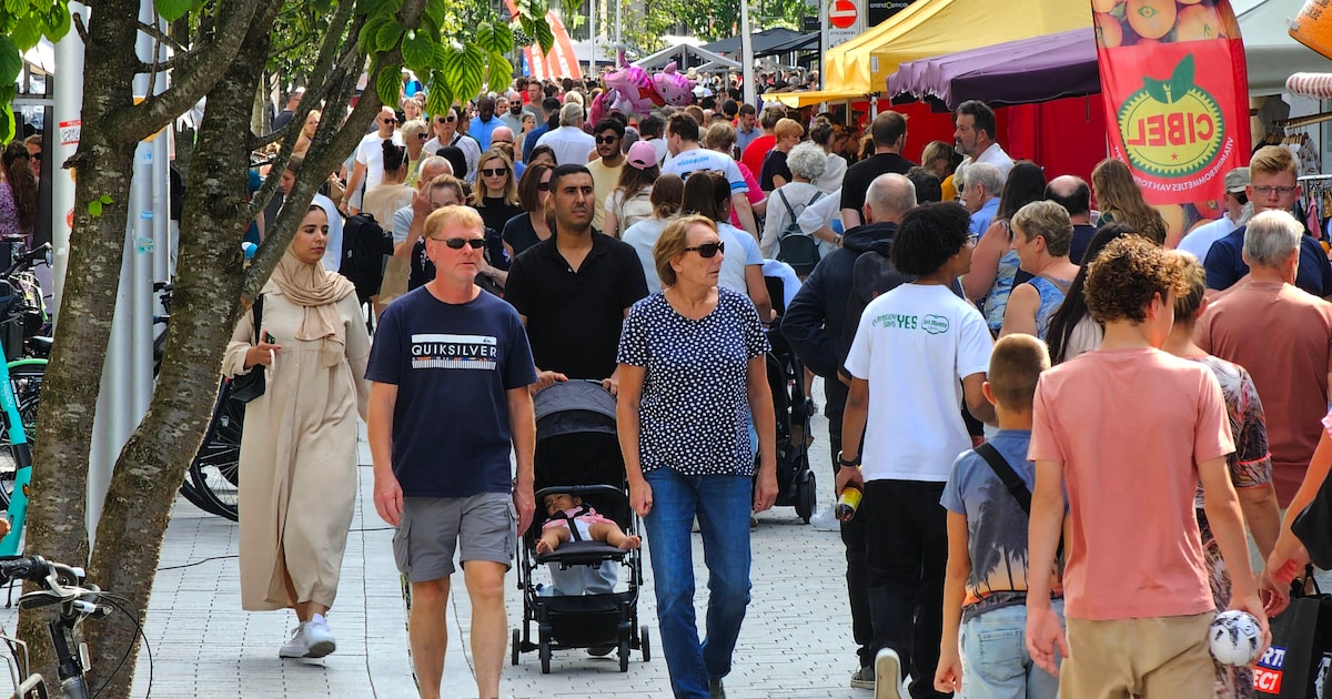 Proefroute laat bezoekers tijdens koopzondag kennismaken met lokale lekkernijen en winkels: “Een ont