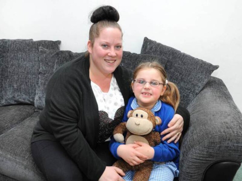Jessica en haar moeder Kinsay. Jessica wil nog met dolfijnen zwemmen, naar Legoland gaan en een Disney-prinses worden.