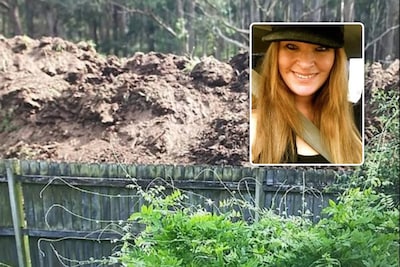Een drie meter hoge muur van mest en andere troep: buren terroriseren Megan om haar weg te jagen uit haar huis