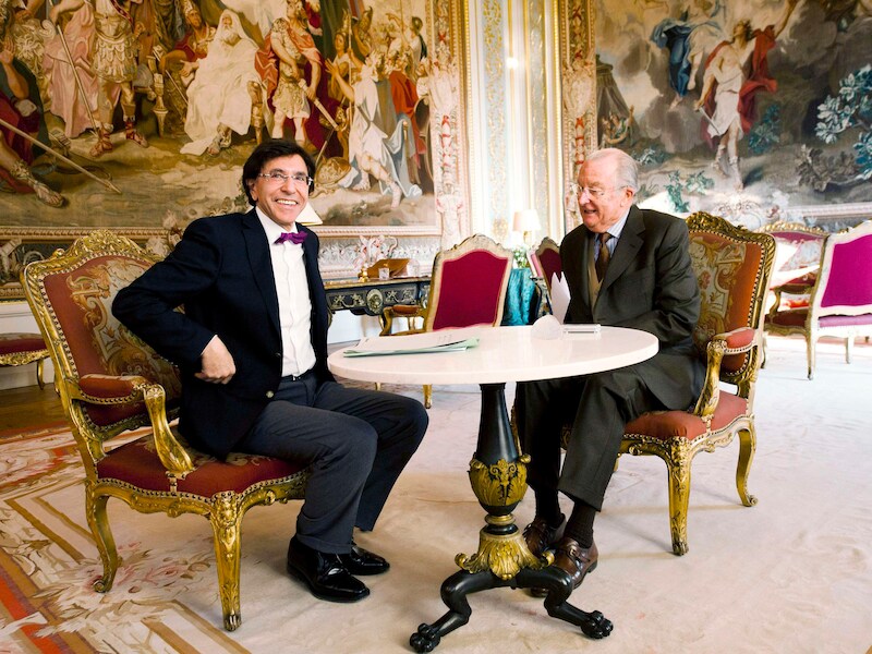 Premier Elio Di Rupo op bezoek bij Koning Albert II in het Koninklijk Paleis te Brussel.