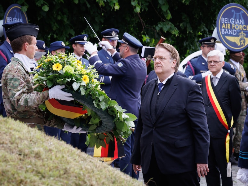 Duitse ambassadeur Martin Kotthaus, hier op foto bij een herdenking van de Tweede Wereldoorlog, komt naar Langemark-Poelkapelle op 11 november. 
