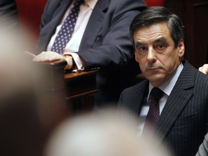 François Fillon gebruikte tijdens een gezinsvakantie in Egypte een vliegtuig van president Moebarak.
