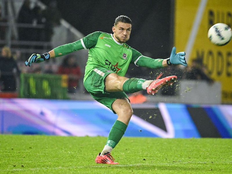 We zullen Julien Devriendt dit seizoen opnieuw aan het werk zien in de trui van FCV Dender.