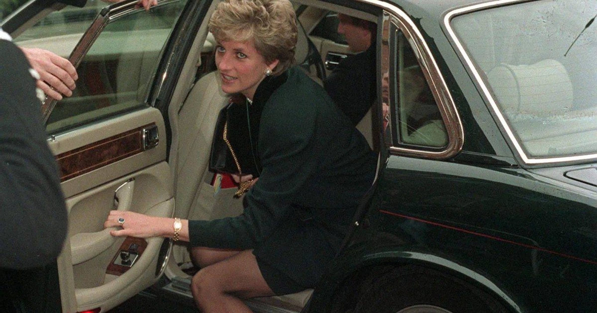 Jaguar van prinses Diana, waarin ze haar ‘wraakjurk’ droeg, binnenkort ...