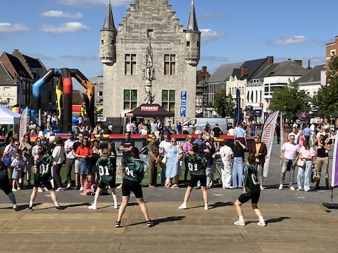 Tijdens Herentals Beweegt! kan je deelnemen aan heel wat sportieve activiteiten, zoals dansdemonstraties.