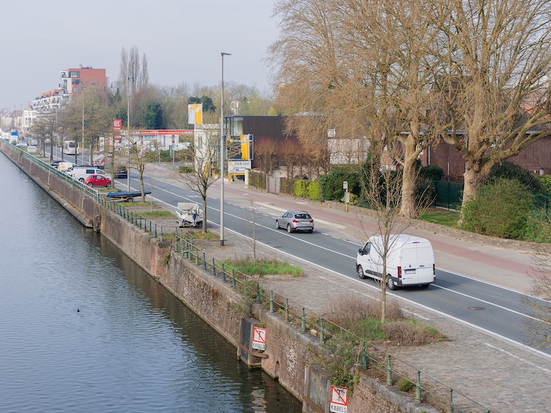 De man werd gecontroleerd langs de Nieuwevaart Gent.