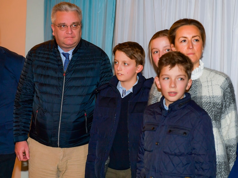 Prins Laurent koopt CO2-meters voor klas van zijn kinderen