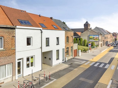 De Tervuursesteenweg in Heverlee. 