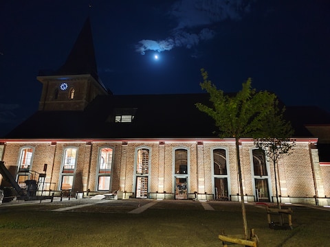 De herbestemde Sint-Pieterskerk in Galmaarden opent in september de deuren.