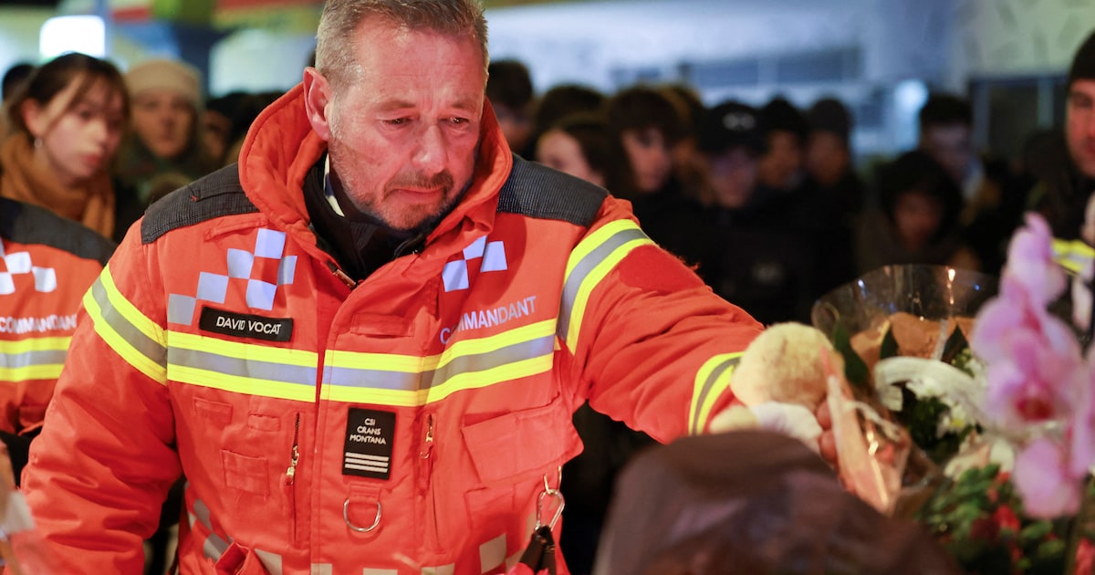 Feestvuurwerk op champagneflessen lijkt plafond in brand te zetten: Franse zender deelt foto die wel