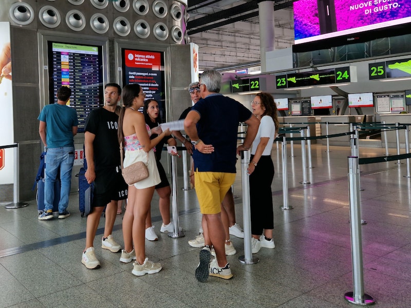 Luchthaven Catania op Sicilië blijft voorlopig dicht vanwege uitbarsting Etna