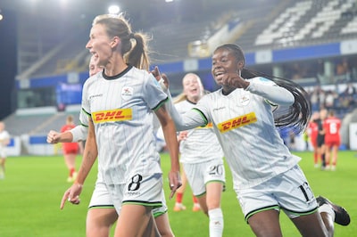 Met de winning goal in de 96ste (!) minuut: OHL Women wint van Twente en pakt eerste Belgische zege ooit in Women’s Champions League