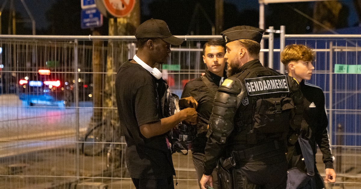 Rellen in Frankrijk houden aan: Macron wil dat politie massaal aanwezig ...
