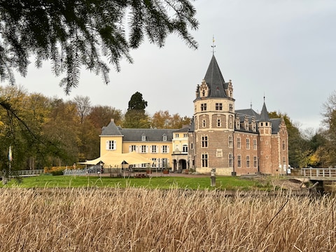 Verhalen, natuur en fantasie: kinderen ontdekken Domein de Renesse met gravin Anemoontje