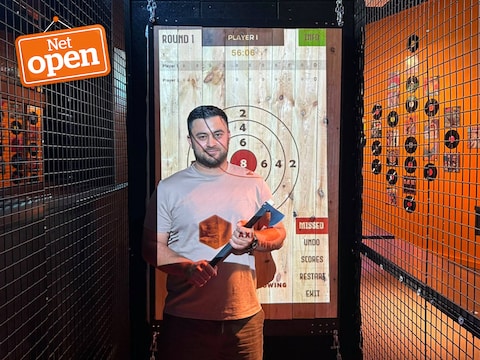 Raf Vartanian van Gent Axe Throwing.
