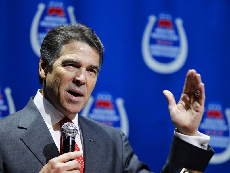 De politieke carrière van Rick Perry begon toen hij in 1984 voor de Democratische Partij verkozen werd in het Huis van Afgevaardigden in Texas.