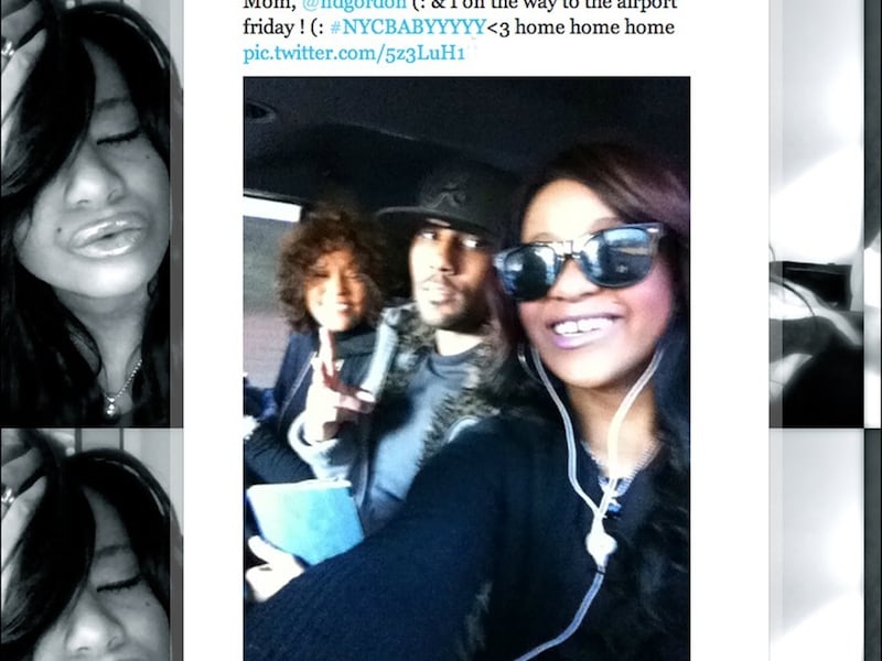 Whitney, Nick Gordon en Bobbi Kristina de dag na Kerstmis vorig jaar.