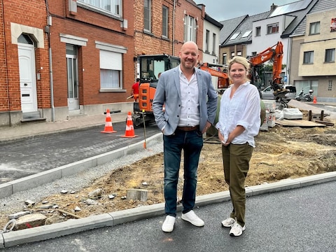 De vernieuwde Montmartrewijk in Zottegem is sinds begin deze week opnieuw volledig toegankelijk voor verkeer. 