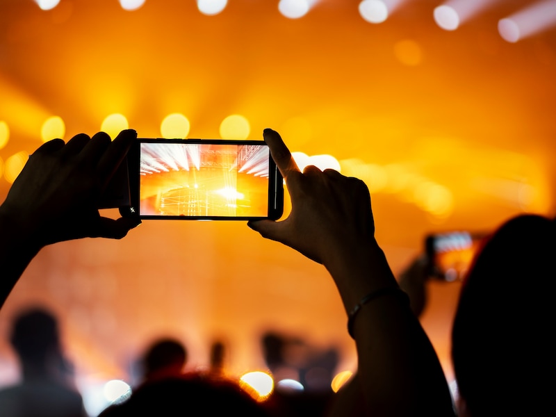 Welke smartphones zijn stevig, hebben een goede camera én lange batterijduur? 
