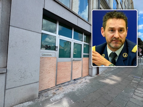 In Anderlecht werden onlangs schoten gelost aan het commissariaat. In Sint-Gillis zijn er ondertussen al drie schietpartijen geweest. Jurgen De Landsheer, korpschef van politiezone Brussel-Zuid, vertelt wat er aan de hand is. 